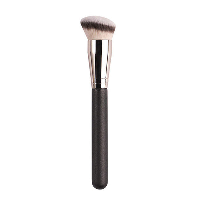 Angled ROUND Foundation Brush